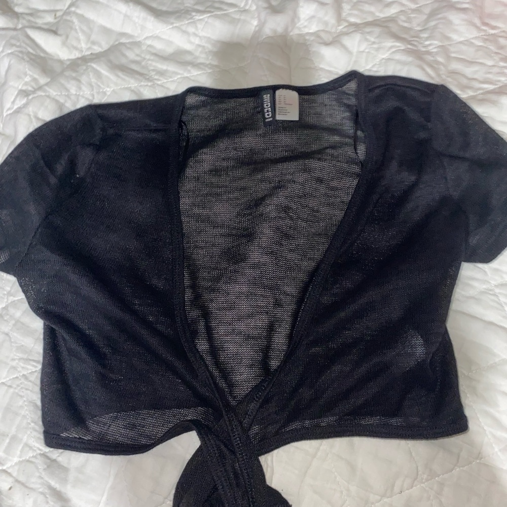 Divided mesh sheer wrap top